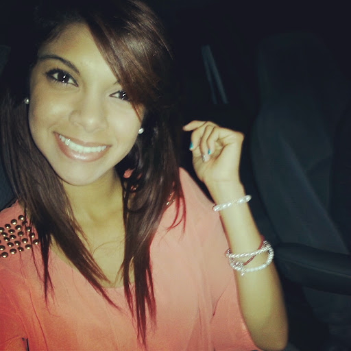 Stephanie Rivera Photo 10