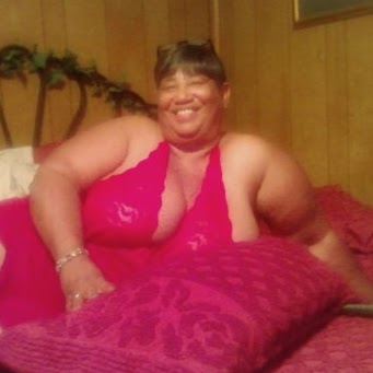 Linda Hardy Photo 28