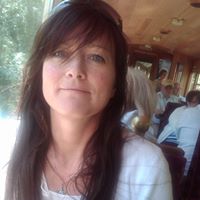 Heather Peake Photo 8