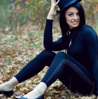 Debbie Simms Photo 7