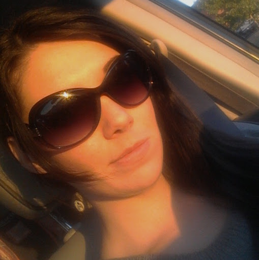 Samantha Hall Photo 9