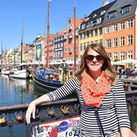 Julia Burton Photo 18