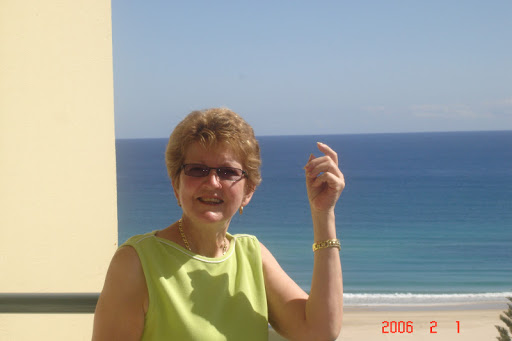 Shirley Minter Photo 14