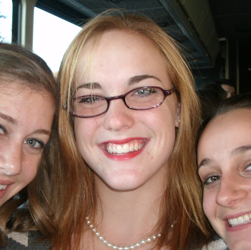 Jessica Calvert Photo 6