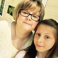 Sarah Horne Photo 19