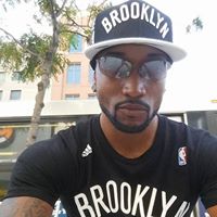 Jonathan Lowe Photo 13