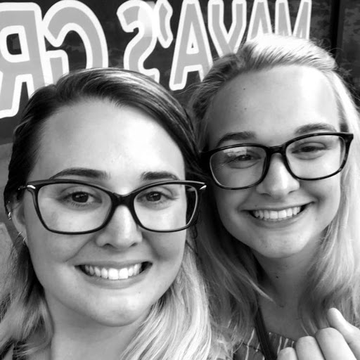 Elizabeth Dawson Photo 20