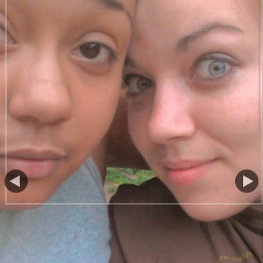 Erica Perry Photo 17