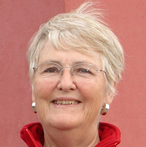Helen Nielsen Photo 18