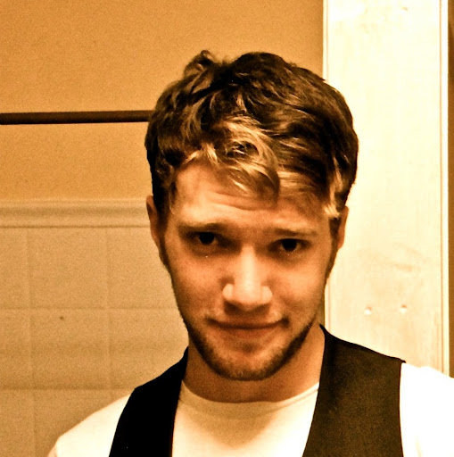 Aaron Hurt Photo 28