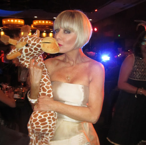 Julie Diamond Photo 39