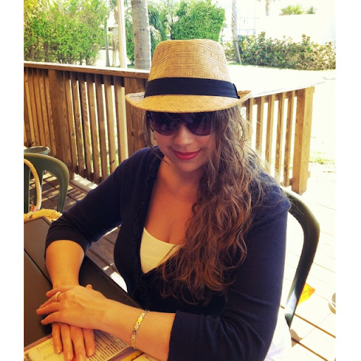 Michelle Desilva Photo 16