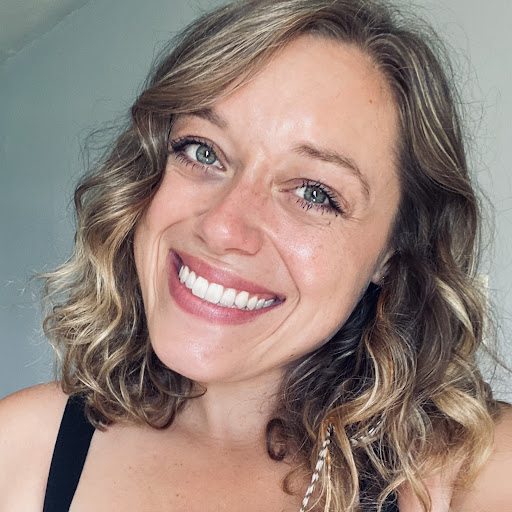 Haley Carroll Photo 8