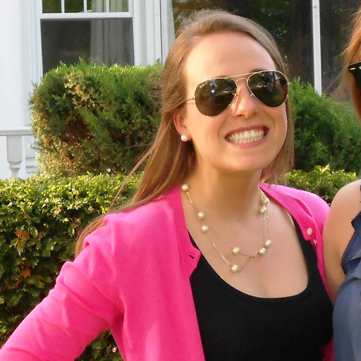 Julia Marshall Photo 33