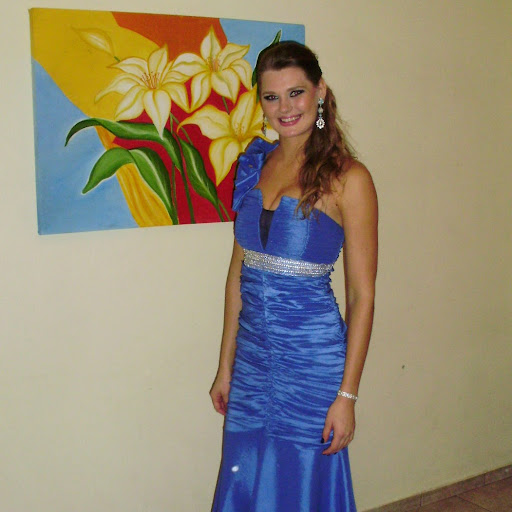 Julia Winter Photo 23