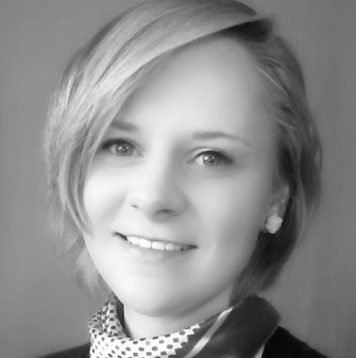 Jennifer Krueger Photo 17