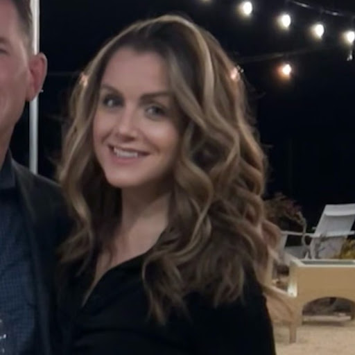 Erin Farmer Photo 33