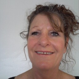 Vicki Tyler Photo 14