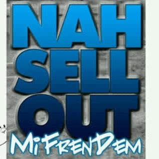 Simone Smith Photo 37 Simone Smith Photo 37