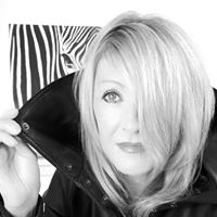 Angela Mckinnon Photo 23