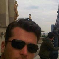 Jeffery Small Photo 10