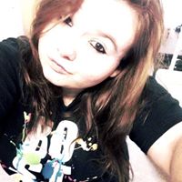 Amber Schultz Photo 10
