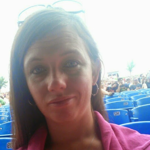 Cindy Reynolds Photo 19