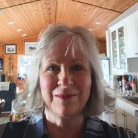 Linda Rhodes Photo 26