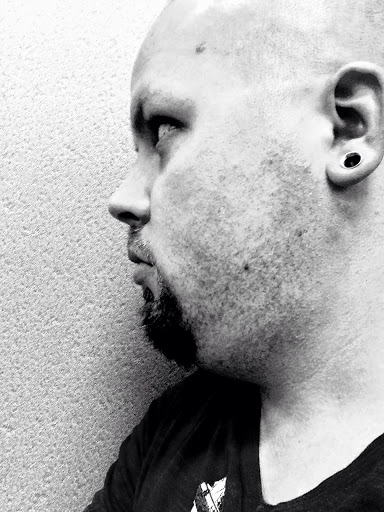 Danny Hall Photo 17