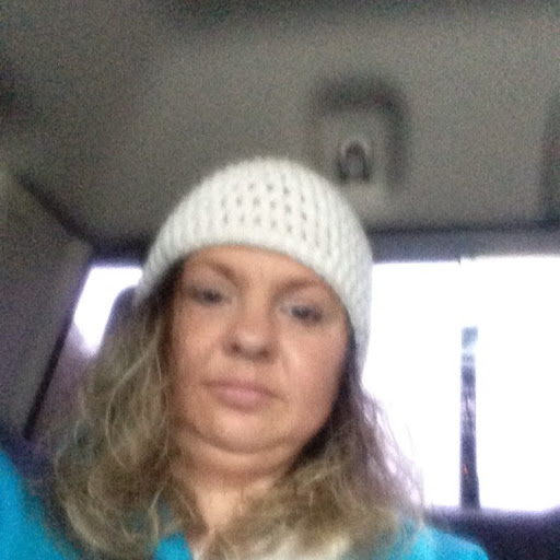Amy Vaughn Photo 33