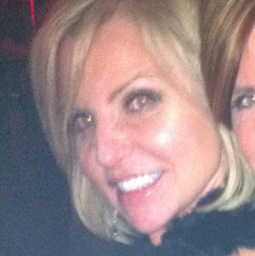 Debbie Swenson Photo 32