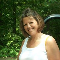 Michelle Maynard Photo 15