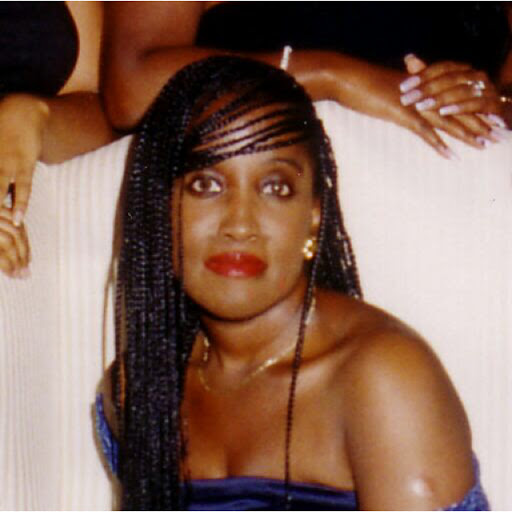 Theresa Ross Photo 16