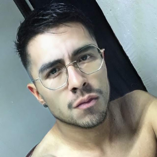 Angel Robles Photo 40