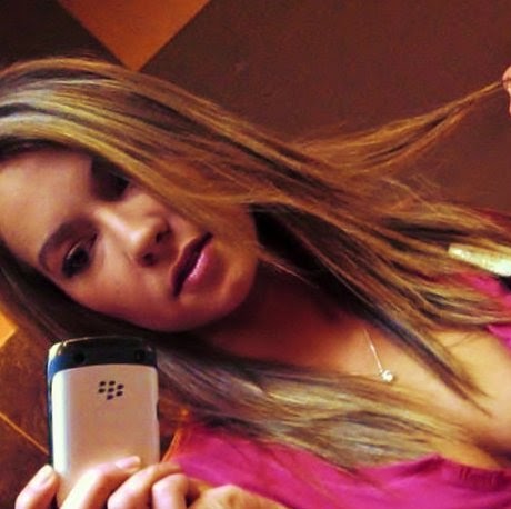 Sarah Beach Photo 12