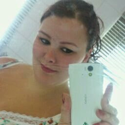 Charlotte Lowe Photo 12