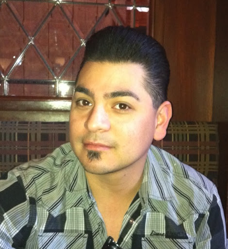 Julian Quinones Photo 13