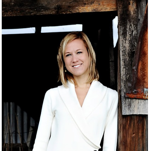 Amy Paynter Photo 11