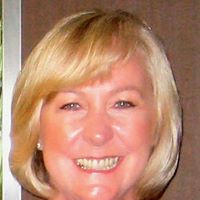 Julie Brewster Photo 34