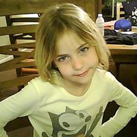 Kristen Mclaughlin Photo 35