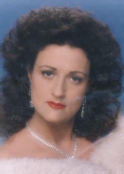 Connie Riddle Photo 26