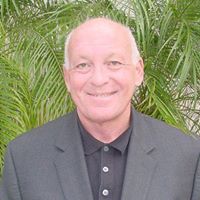 Bruce Farrell Photo 36