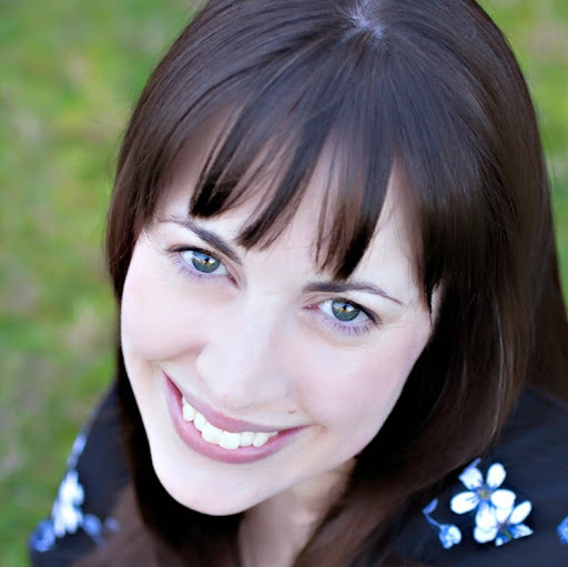 Laura Curran Photo 12