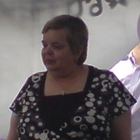 Elizabeth Trott Photo 8