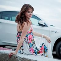 Alice Redwine Photo 2