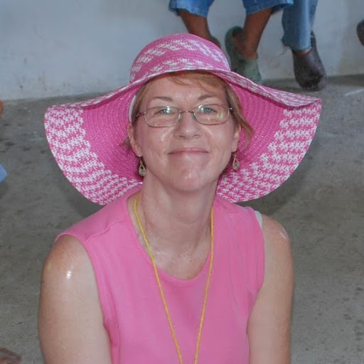 Vicki Lucas Photo 28