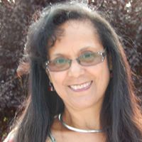 Angela Roach Photo 11