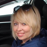 Julia Wirth Photo 22