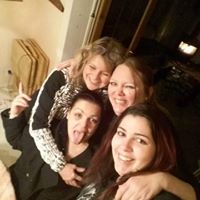 Julie Bernier Photo 30