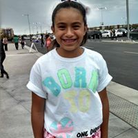 Elizabeth Marquez Photo 12